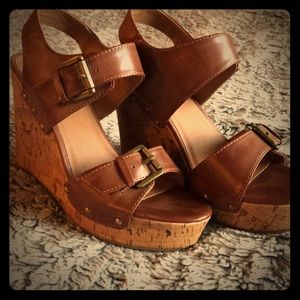 Size 6 stacks sandals